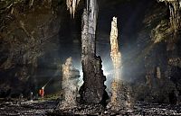 World & Travel: Er Wang Dong cave, Wulong Karst, Wulong County, Chongqing Municipality, China