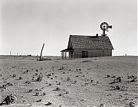 World & Travel: History: Dust Bowl, Dirty Thirties, 1930s, Great Plains, American and Canadian prairies