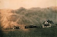 World & Travel: History: Dust Bowl, Dirty Thirties, 1930s, Great Plains, American and Canadian prairies