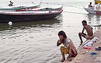 World & Travel: Pollution of the Ganges, Ganges river, India