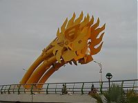 World & Travel: Dragon Bridge, Cầu Rồng, River Hàn at Da Nang, Vietnam