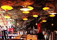 Fanven restaurant, Happy valley, Xiling Gorge, Yangtze River, Hubei province, China