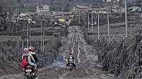 Trek.Today search results: Mount Sinabung, January 2014 eruption, Karo Regency, North Sumatra, Indonesia