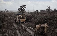 Trek.Today search results: Mount Sinabung, January 2014 eruption, Karo Regency, North Sumatra, Indonesia