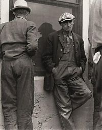 World & Travel: History: The Great Depression by Dorothea Lange, 1939-1943, United States