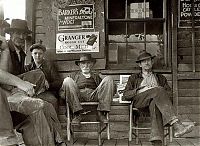 World & Travel: History: The Great Depression by Dorothea Lange, 1939-1943, United States