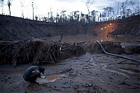 World & Travel: Gold rush, Peruvian Amazon, Madre de Dios, Peru