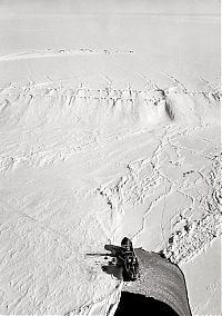 World & Travel: 1955–58 Commonwealth Trans-Antarctic Expedition, Antarctic Plateau, Antarctica