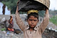 World & Travel: Coal field fire, Jharia, Dhanbad, Jharkhand, India