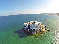 Villa on Dunbar Rock, Bay Islands, Guanaja, Honduras, Carribbean Sea