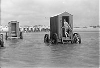 World & Travel: History: Bathing machine devices on the beach, 18th-19th century, Europe