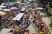 World & Travel: Floating market, Damnoen Saduak, Ratchaburi Province, Thailand