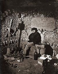 World & Travel: Mines of tunnel network, Catacombes de Paris, Paris, France