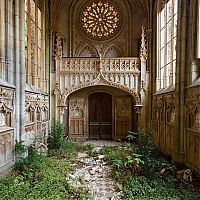 abandoned places around the world